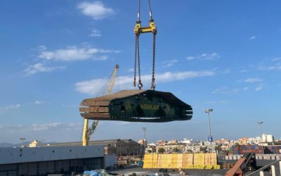 TLC Chartering transports dismantled crane from Malabo to Spain